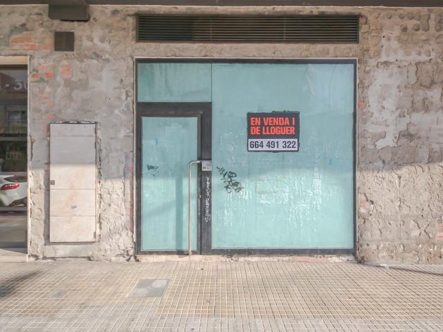 Local en venta en Cerdanyola del Valls, Barcelona, Calle Santa Anna, 640.000 €, 117 m2