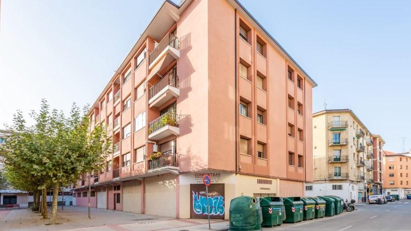 Piso en venta en Piso en Pamplona/iruña, Navarra, 307.572 €, 4 habitaciones, 2 baños, 126 m2